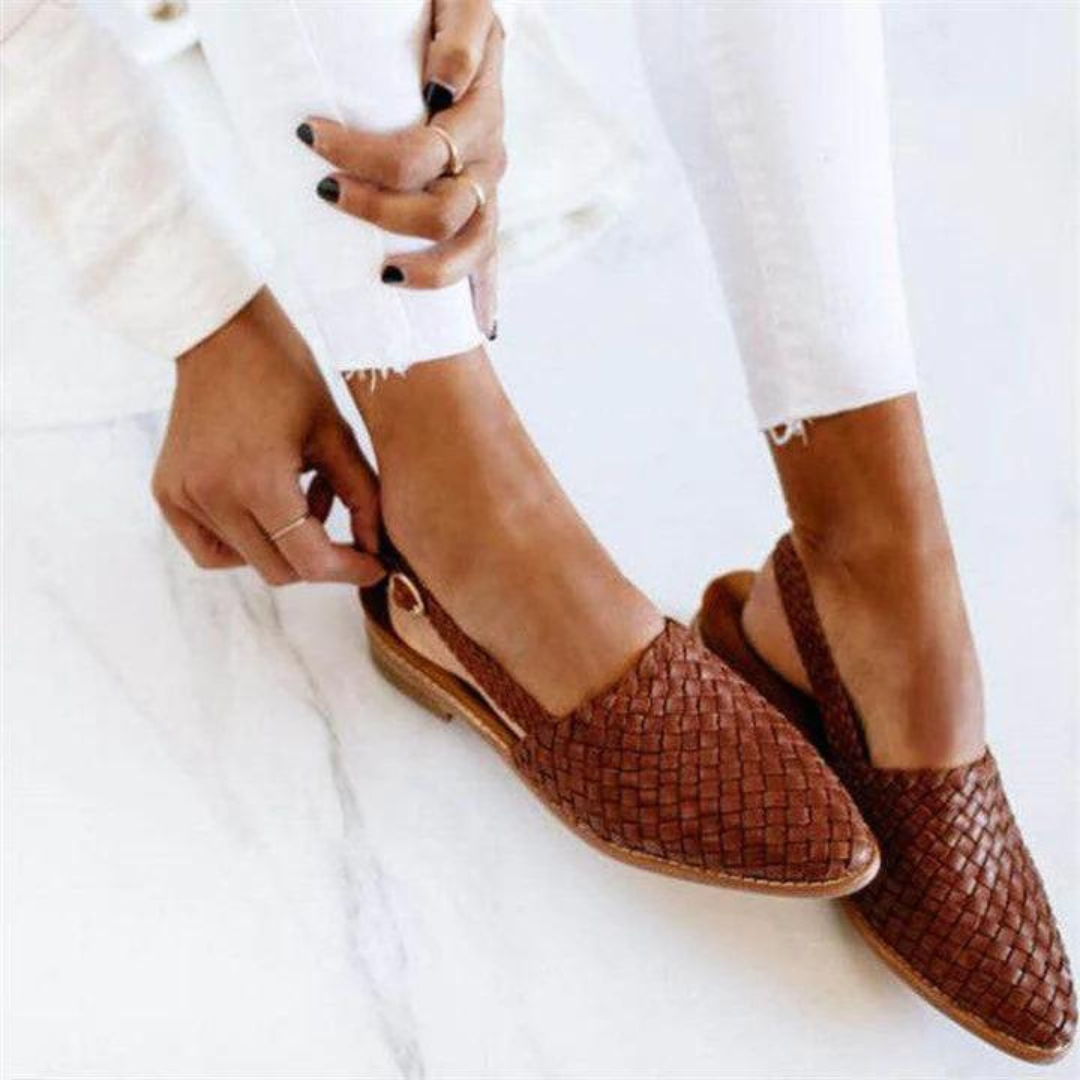 Joanne – Geweven Slingback Flats
